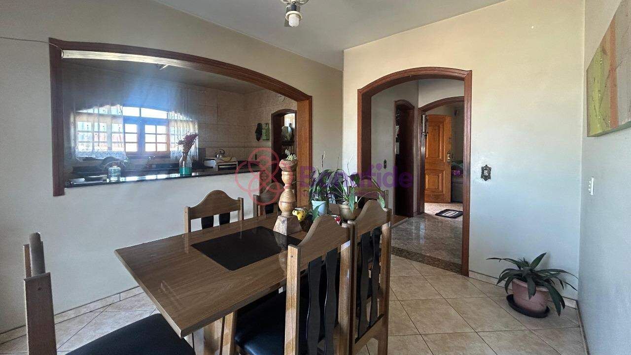 Casa à venda no Tulipas: 