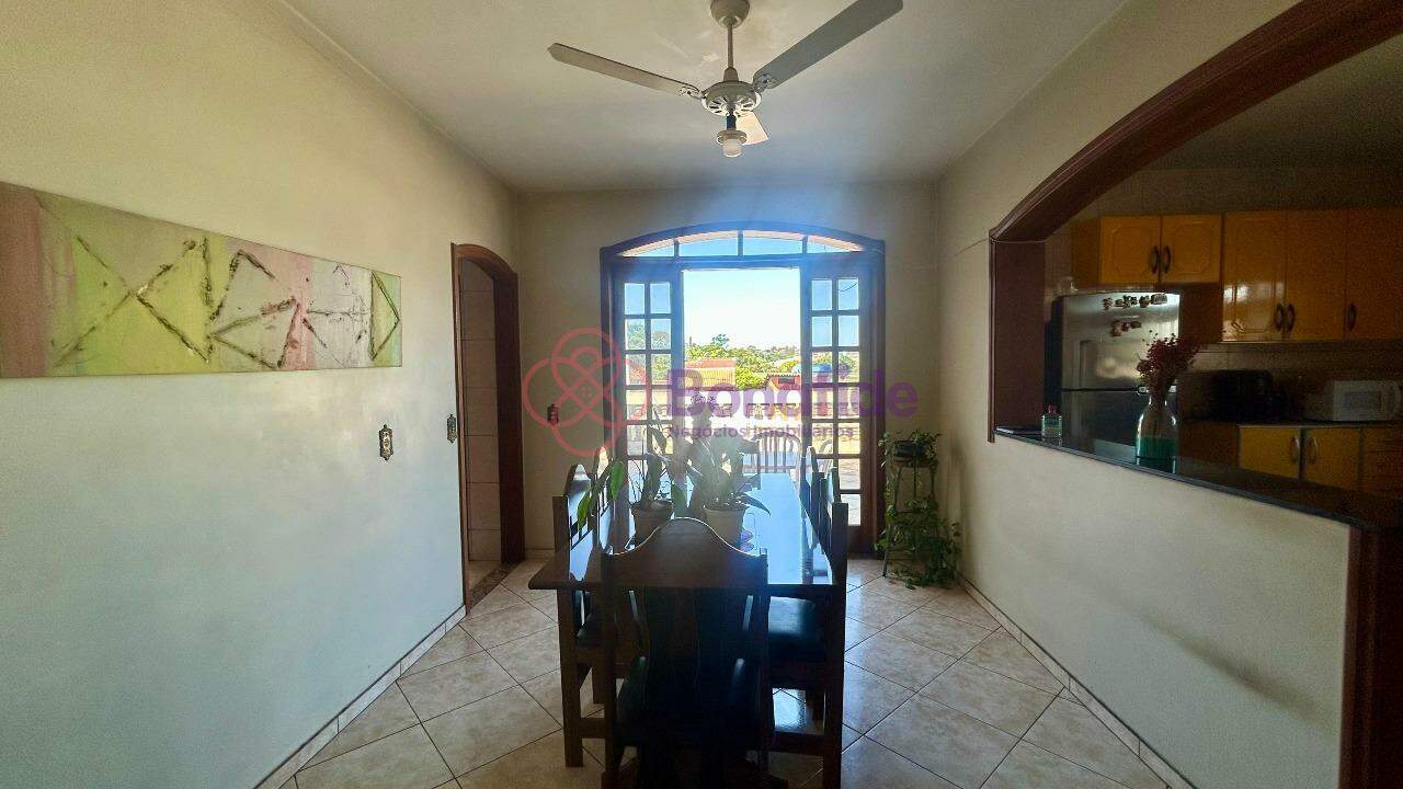 Casa à venda no Tulipas: 