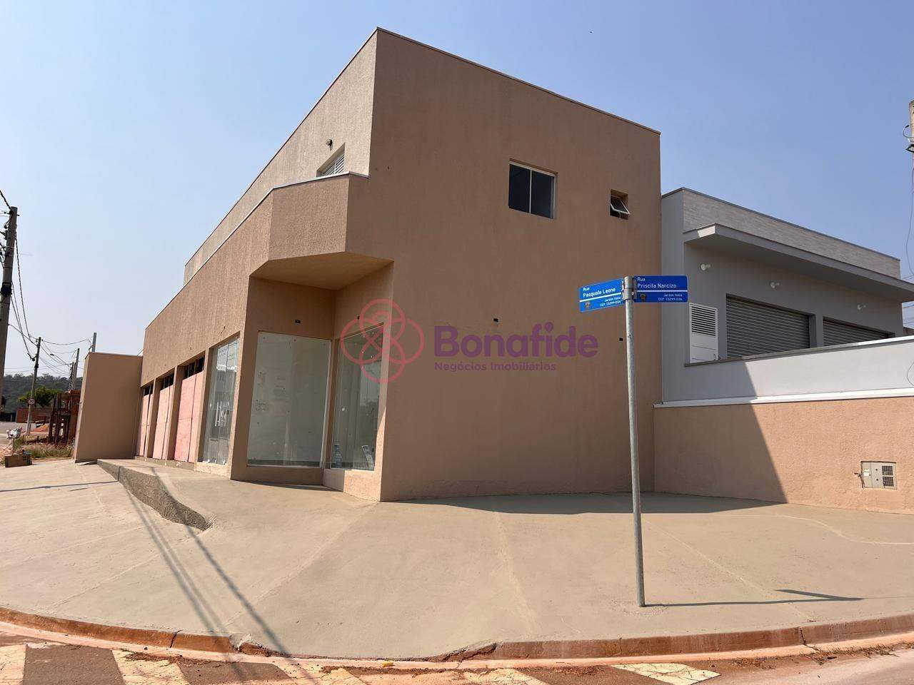 Prédio à venda no Jardim Itália: 