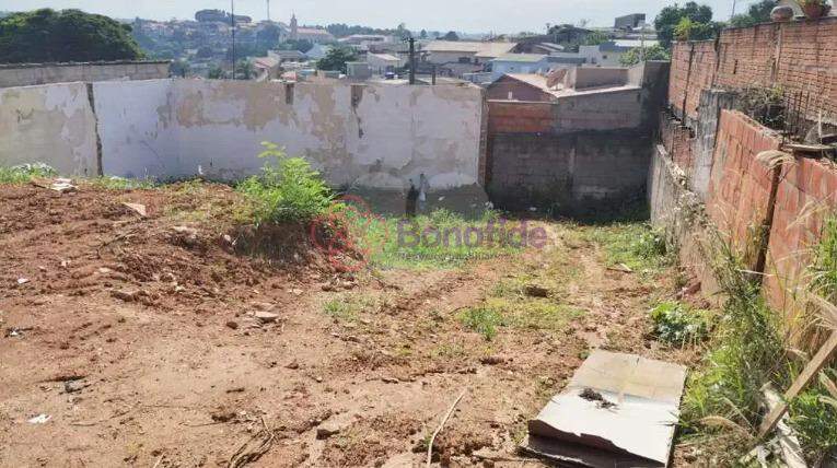 Terreno à venda no Jardim do Lago: 