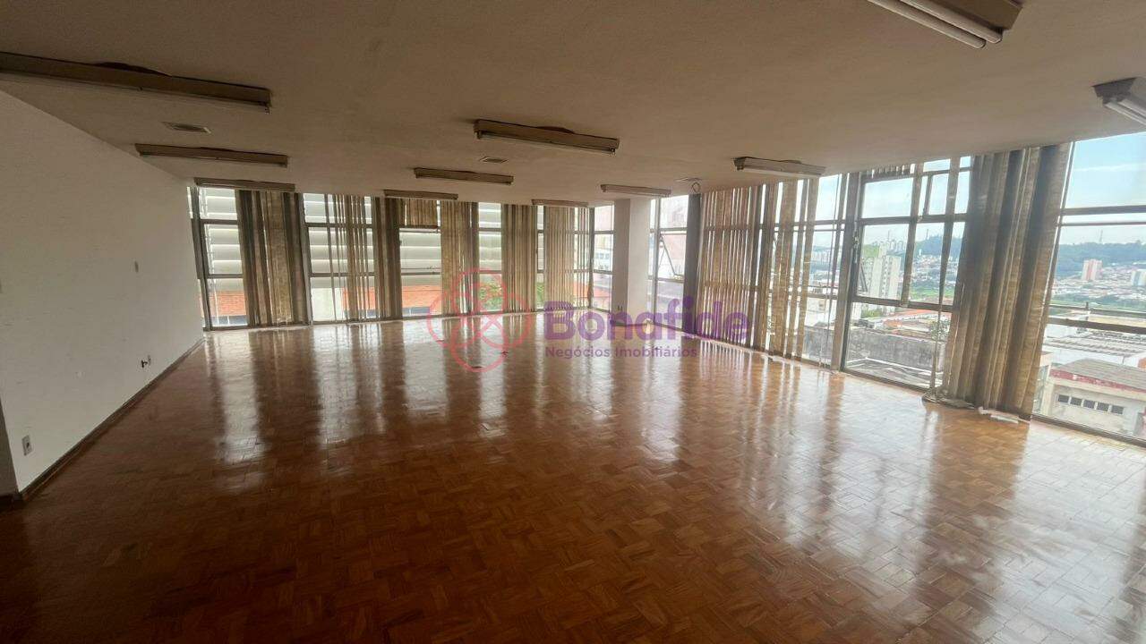 Sala para aluguel no Centro: 