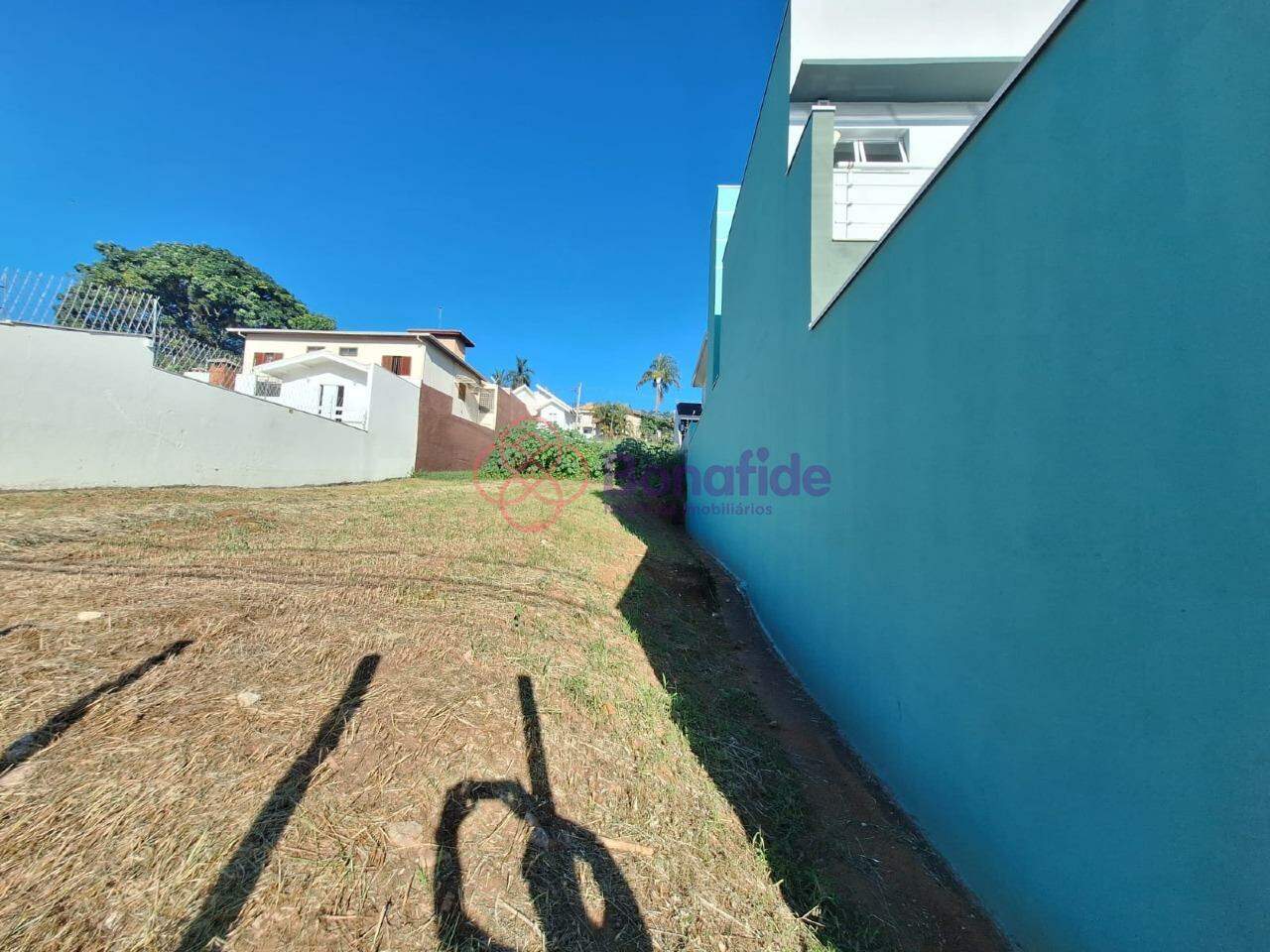 Terreno à venda no Jardim das Samambaias: 