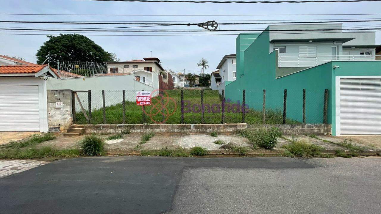 Terreno à venda no Jardim das Samambaias: 