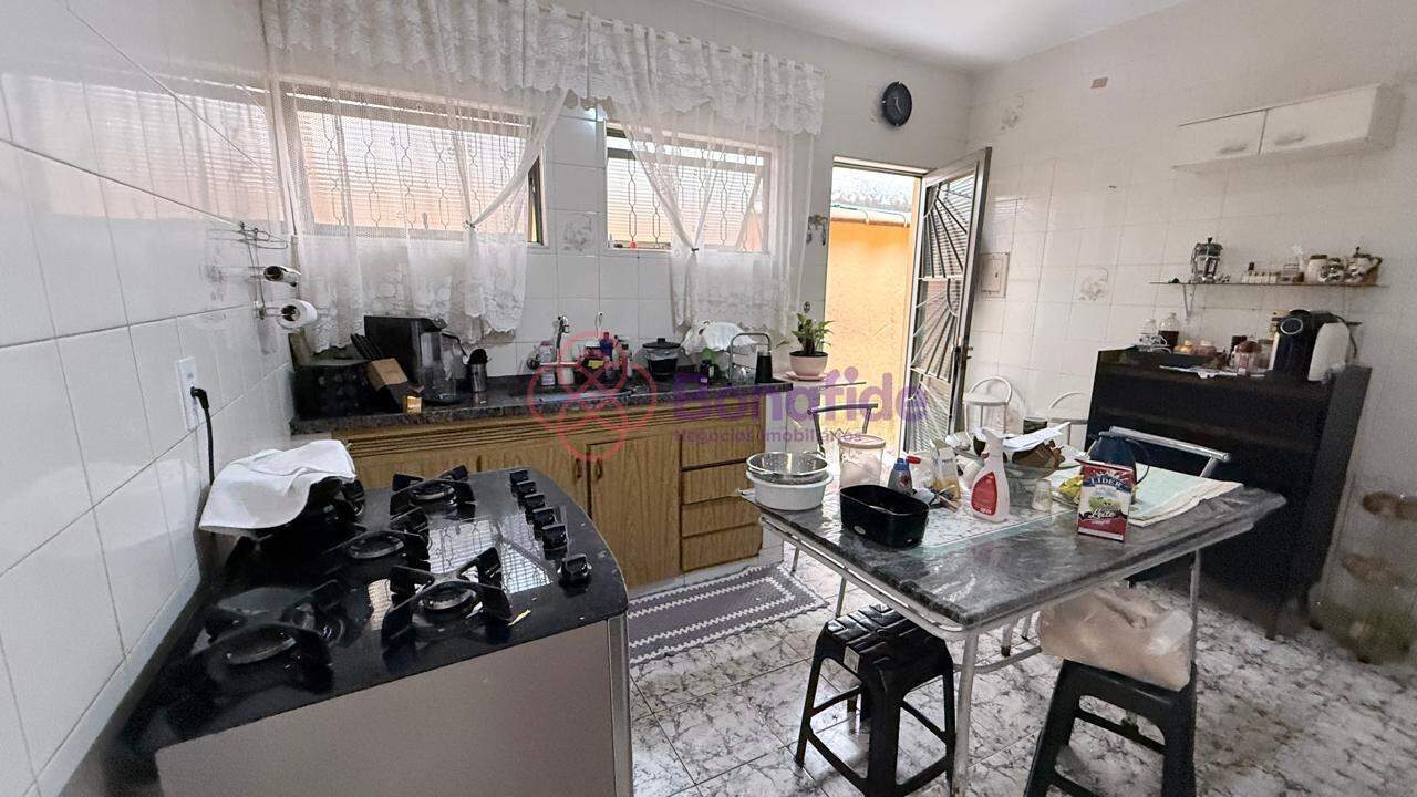 Casa à venda no Parque Guarani: 