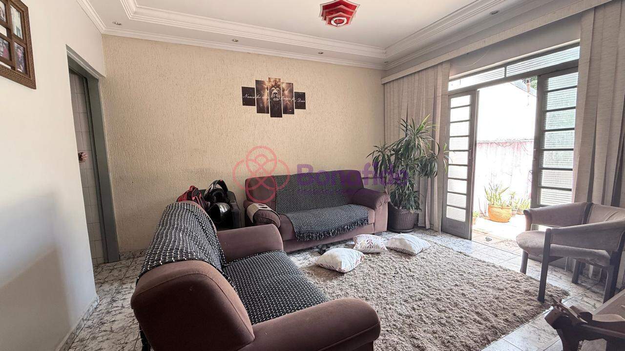 Casa à venda no Parque Guarani: 