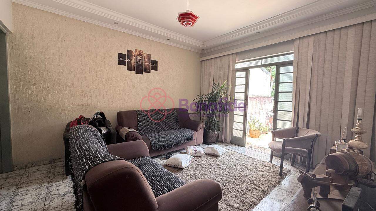 Casa à venda no Parque Guarani: 