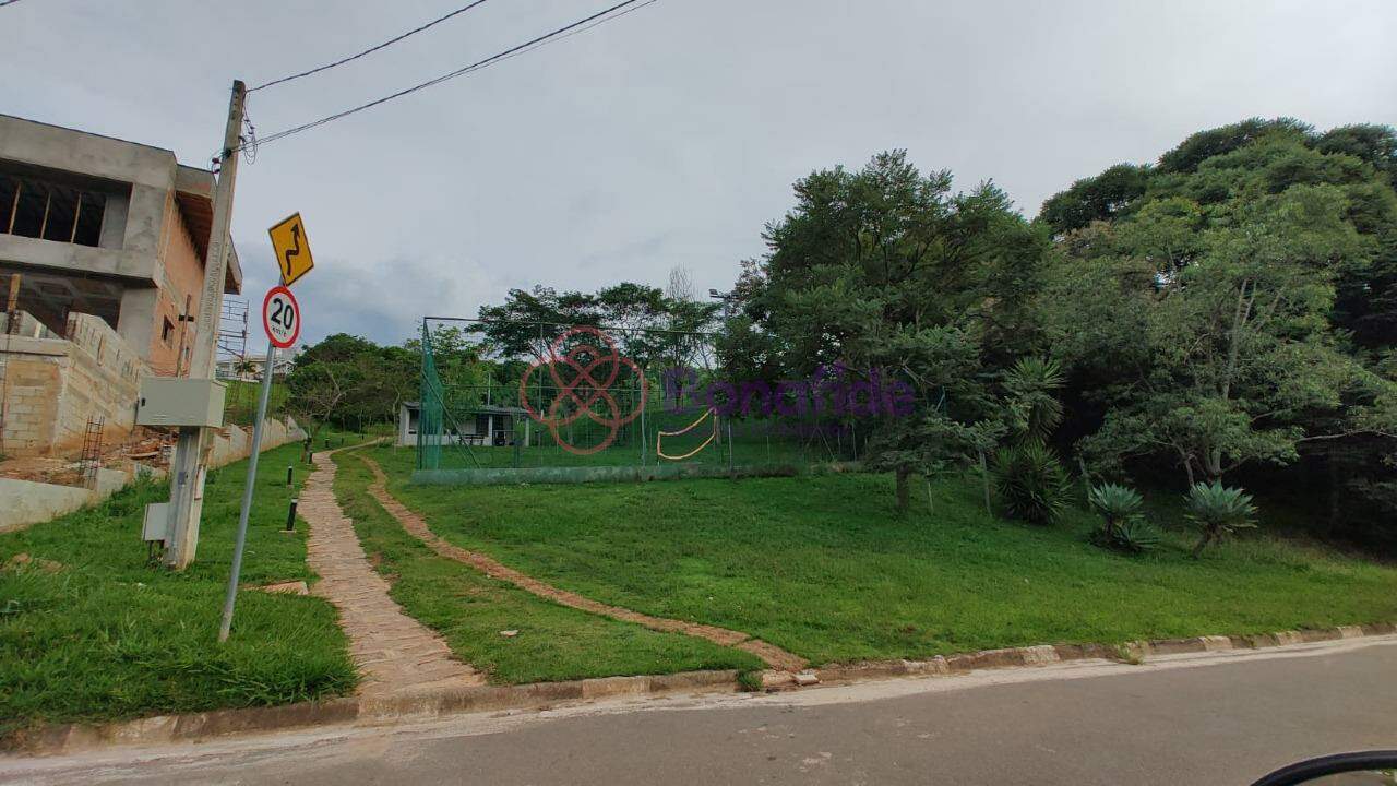 Terreno à venda no Parque das Vinhas: 