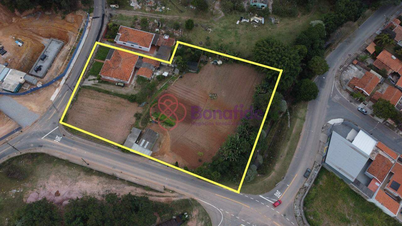 Área à venda no Jardim Itália: 