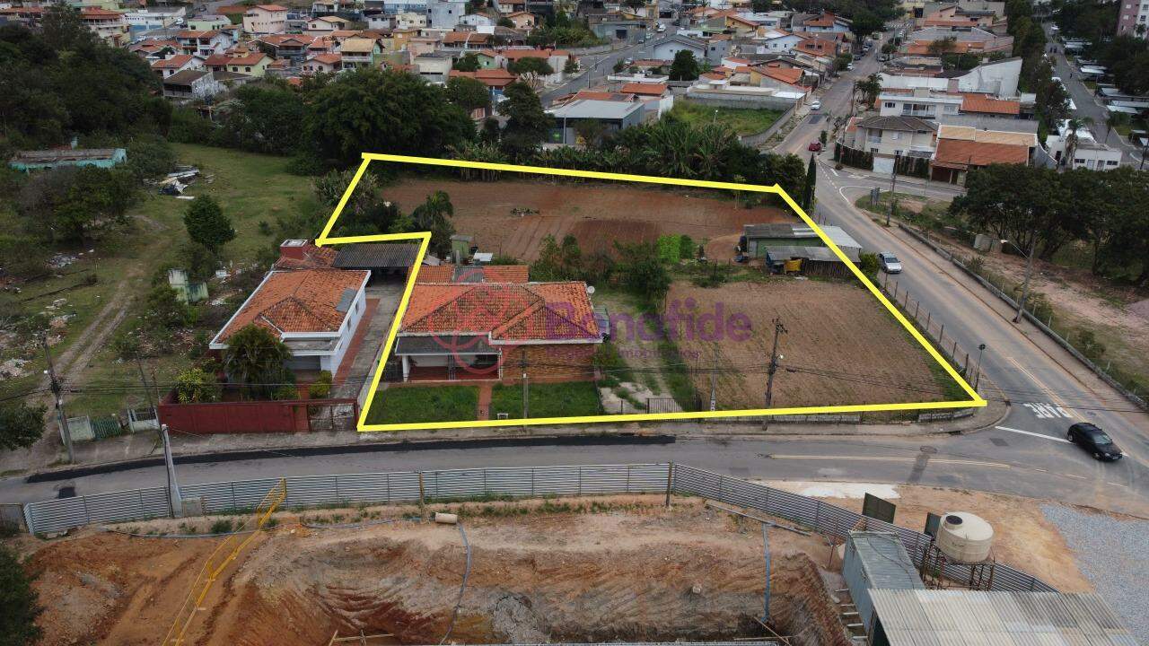 Área à venda no Jardim Itália: 