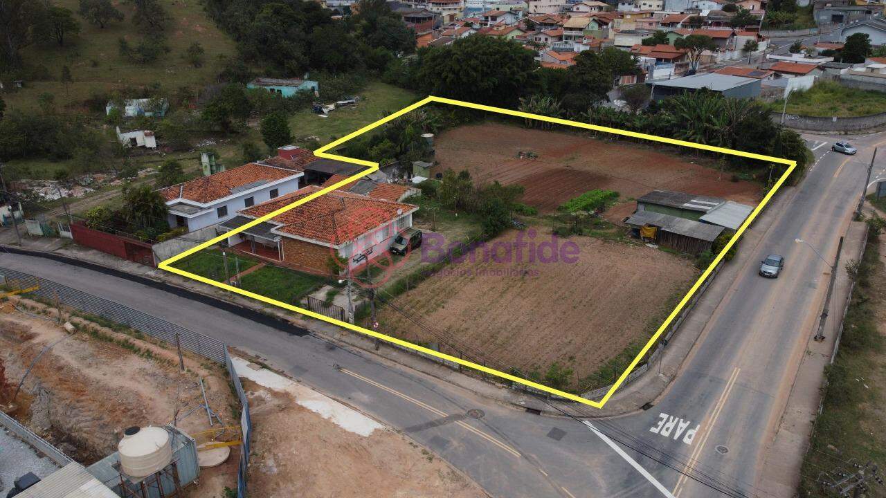 Área à venda no Jardim Itália: 