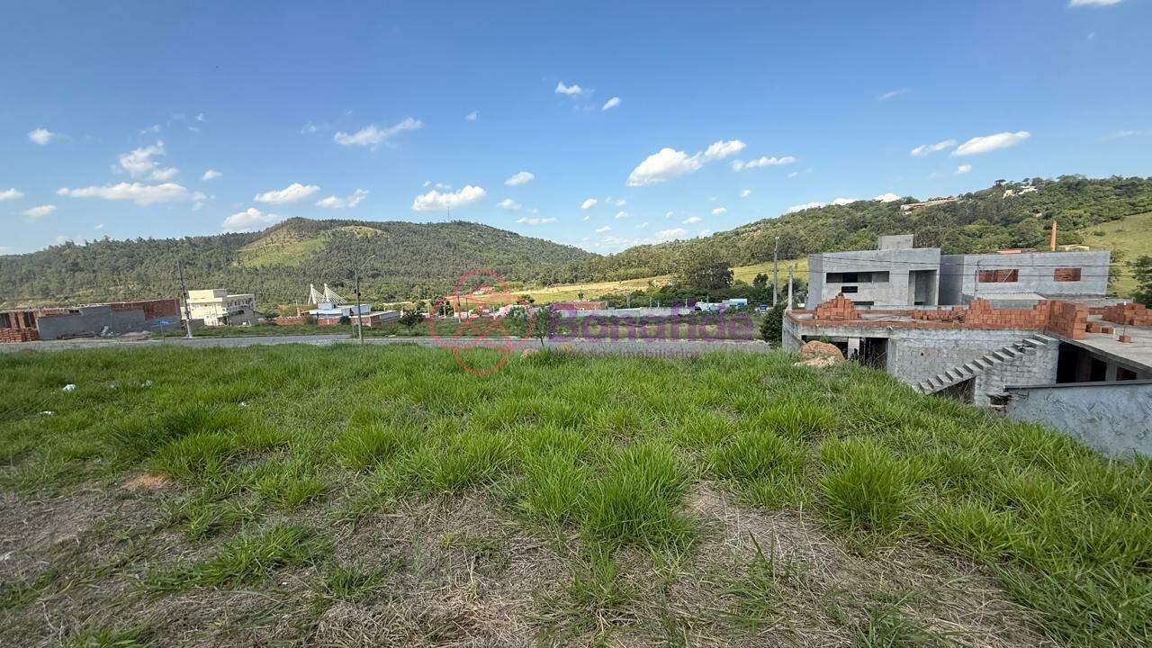 Terreno à venda no Jardim Itália: 