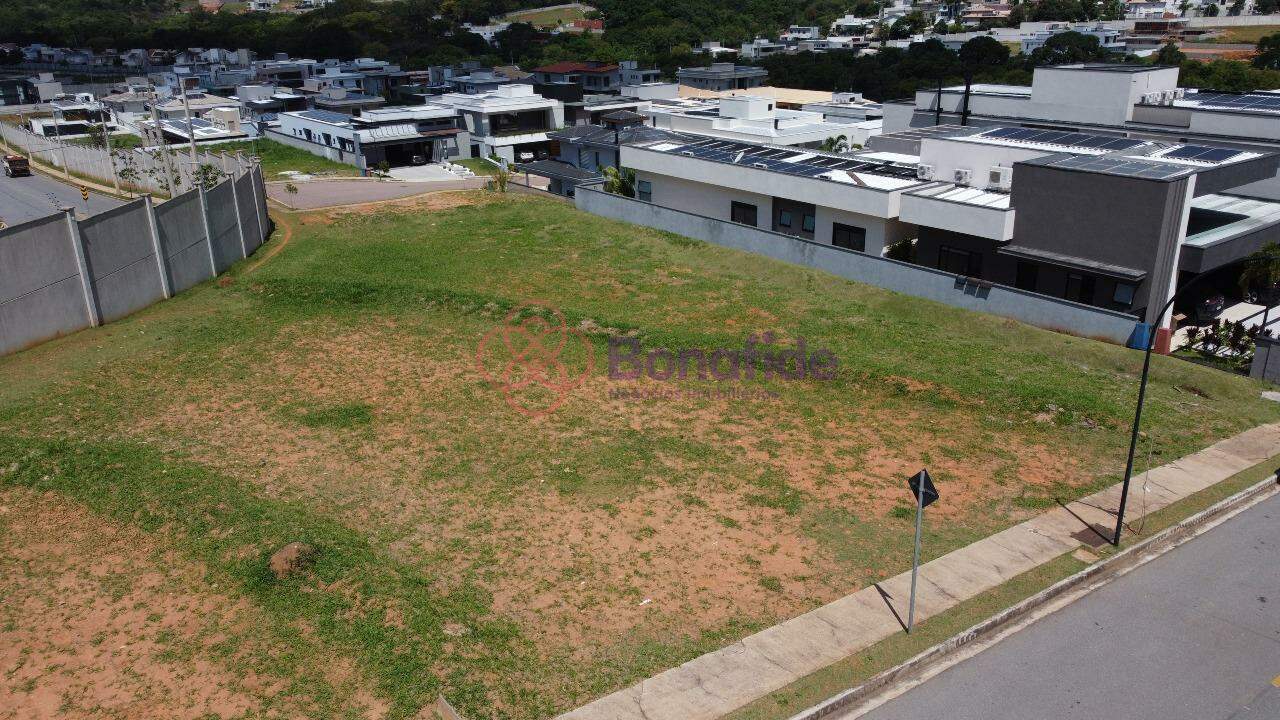 Terreno à venda no Jardim das Samambaias: 