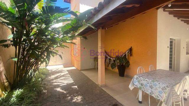 Casa à venda no Jardim das Samambaias: 