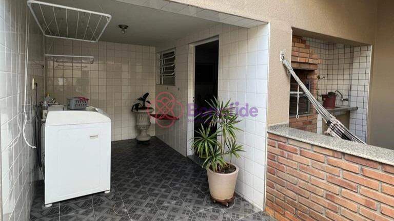 Casa para aluguel no Vila Liberdade: 