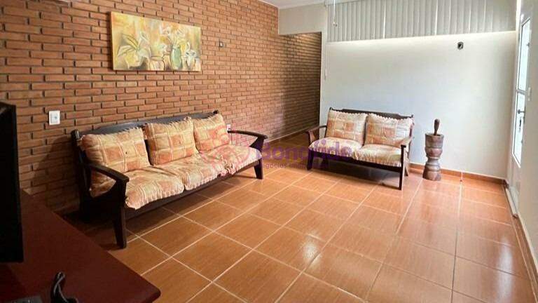 Casa para aluguel no Vila Liberdade: 