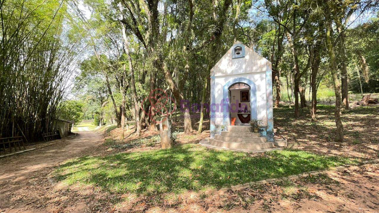 Sítio à venda no Jardim Celeste: 