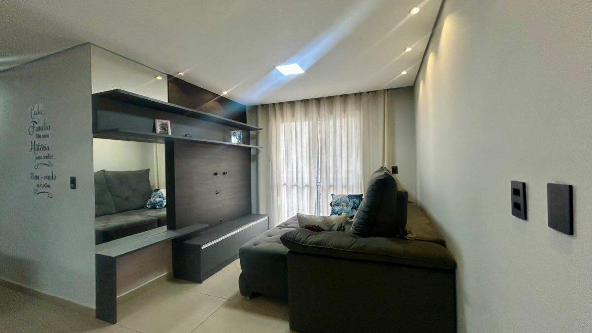 Apartamento para aluguel no Jardim Tamoio: 