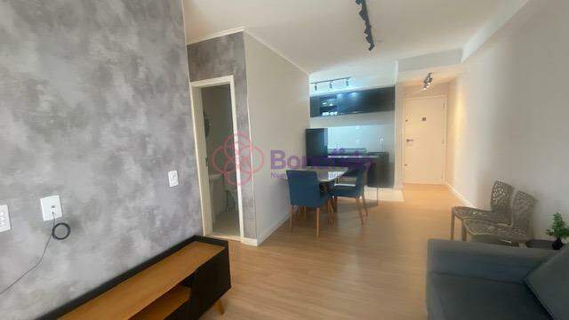 Apartamento à venda no Engordadouro: 