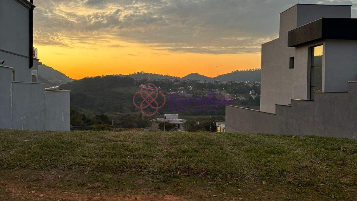 Terreno à venda no Loteamento Alphaville Jundiaí Fase 01: 