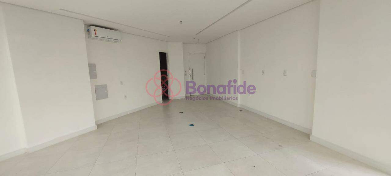 Sala à venda no Chácara Urbana: 