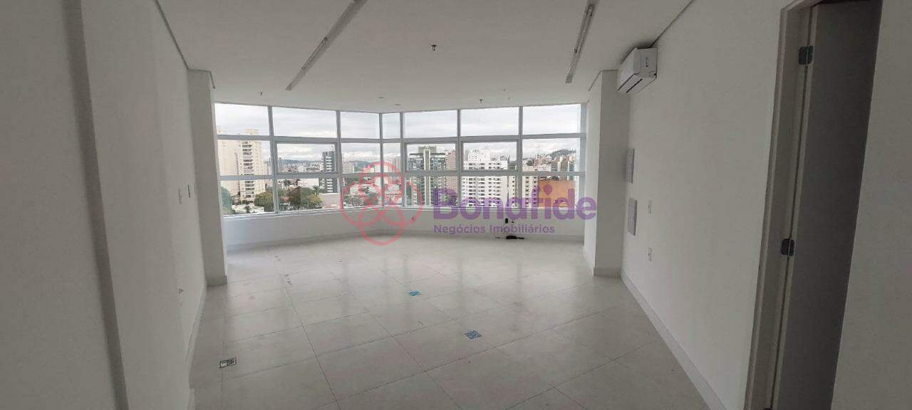 Sala à venda no Chácara Urbana: 