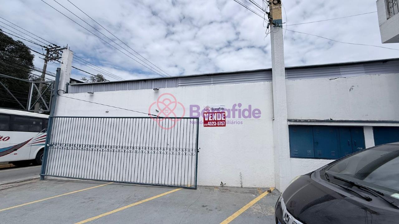 Salão à venda no Centro: 