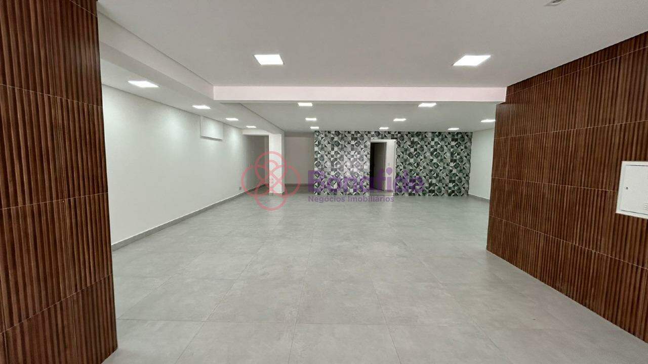 Salão para aluguel no Centro: 