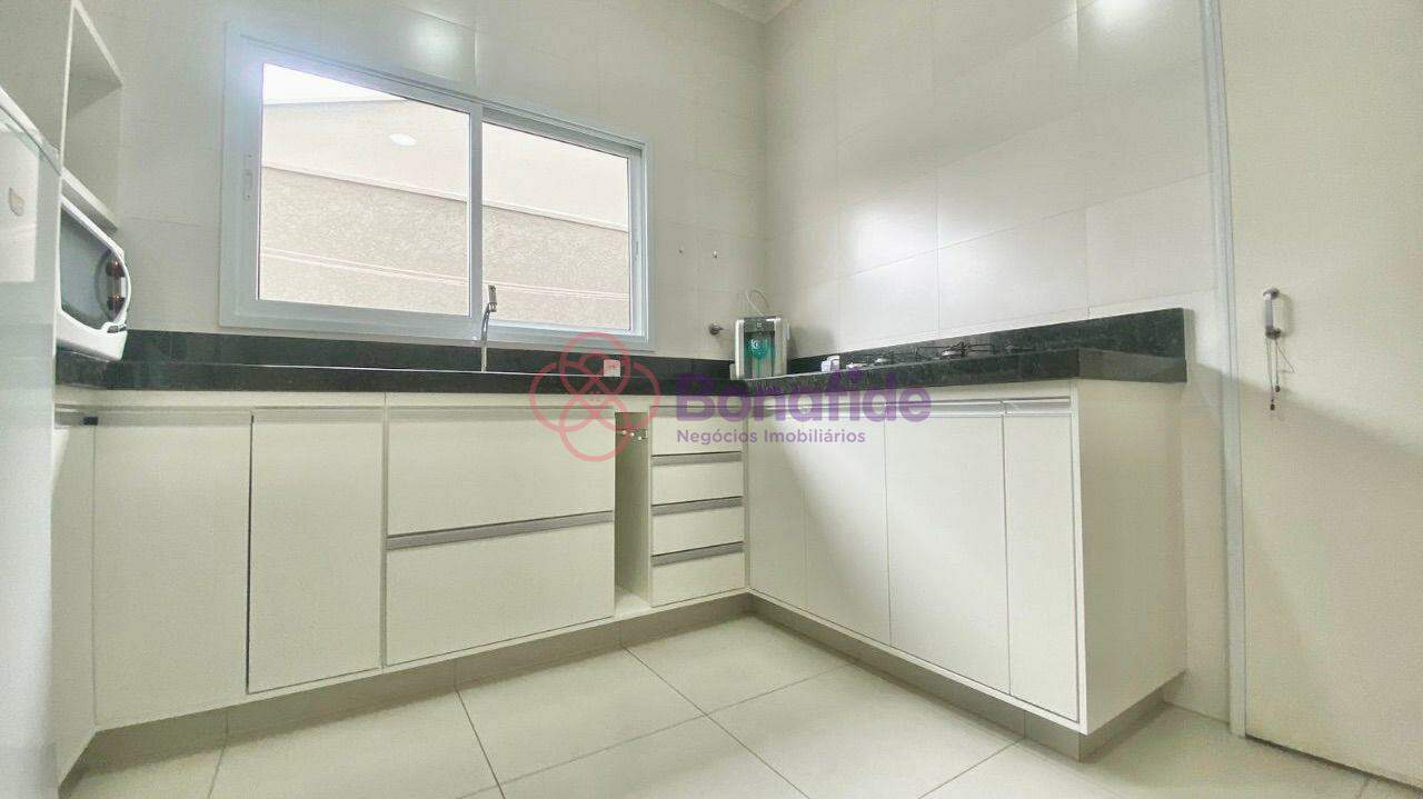 Casa à venda no Jardim Carolina: 