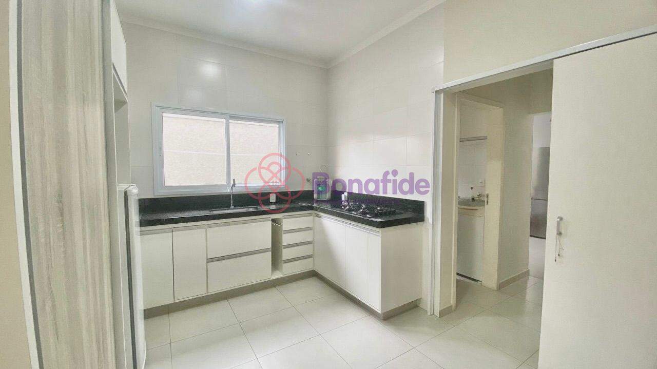 Casa à venda no Jardim Carolina: 