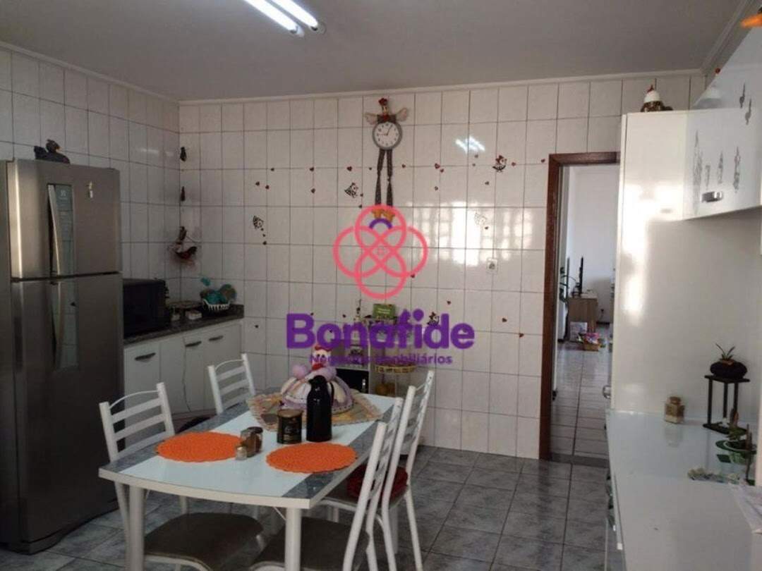 Casa à venda no Vila Galvão: 