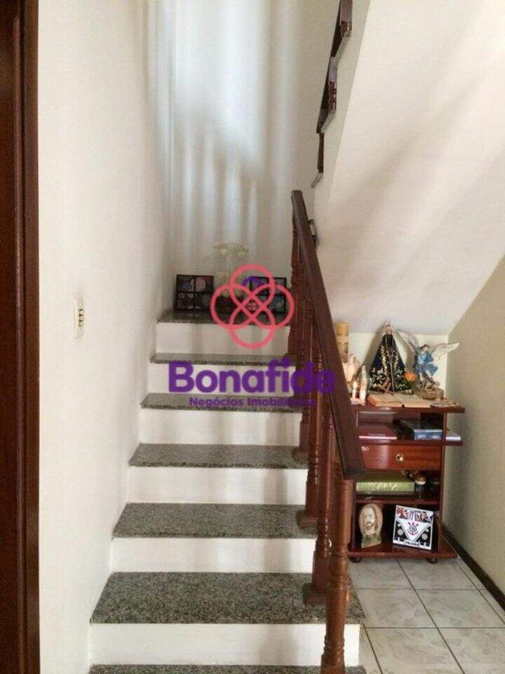 Casa à venda no Vila Galvão: 