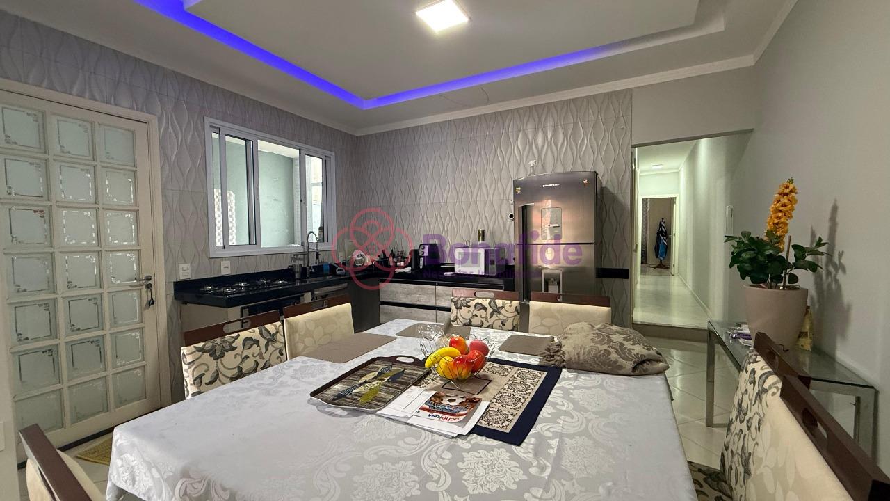 Casa à venda no Vila Galvão: 