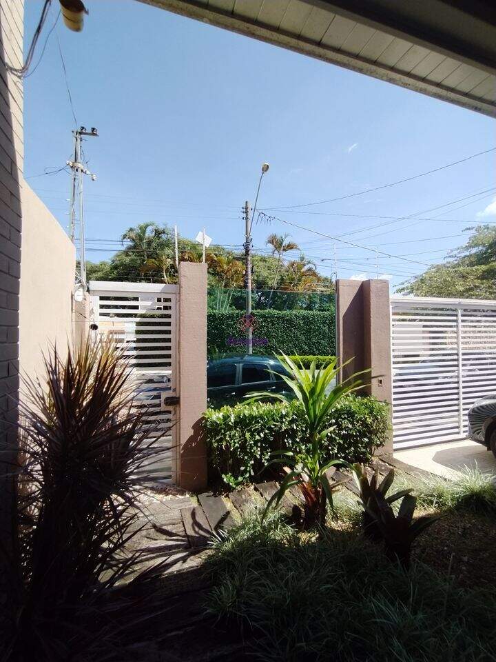 Casa à venda no Jardim Cica: 