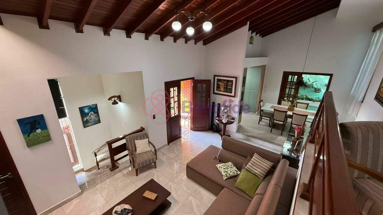 Casa à venda no Jardim do Lago: 
