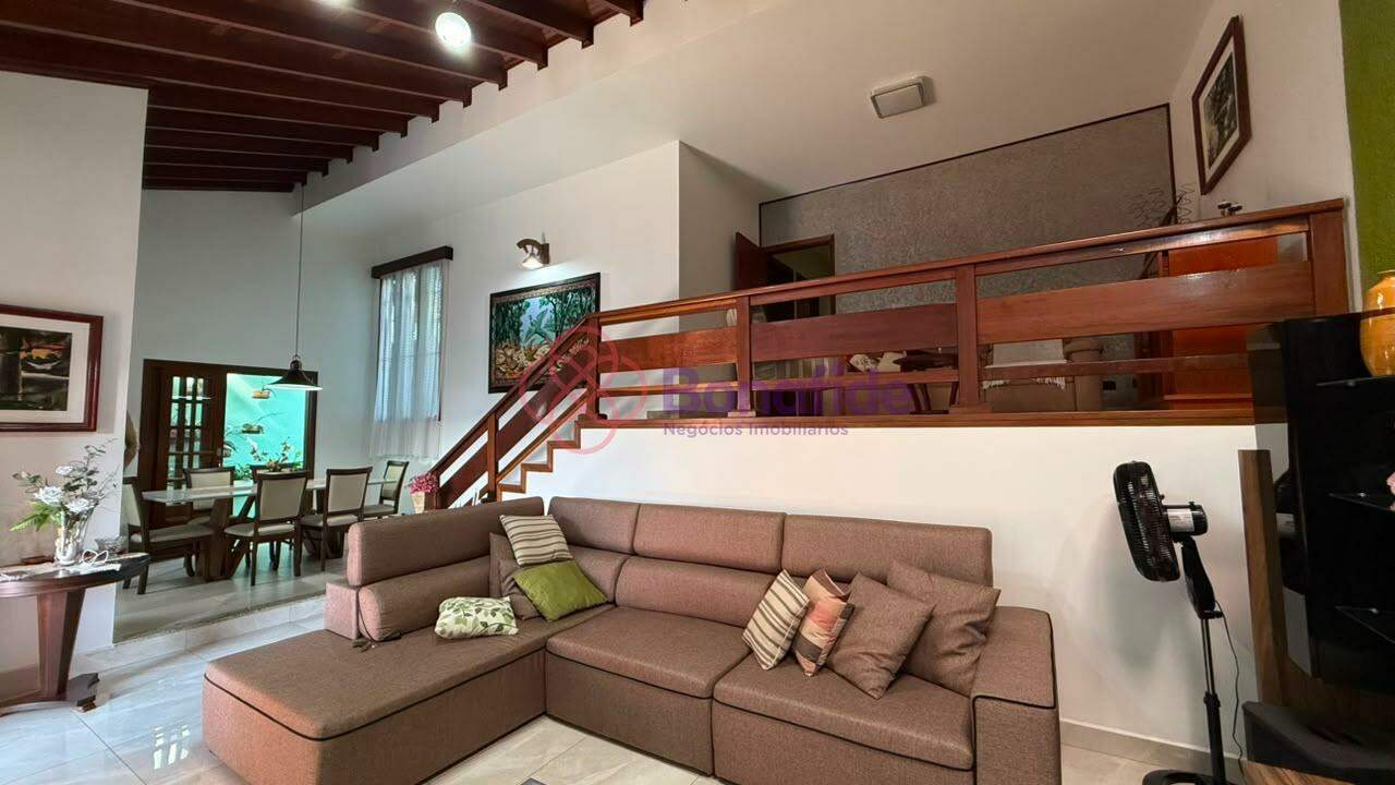 Casa à venda no Jardim do Lago: 