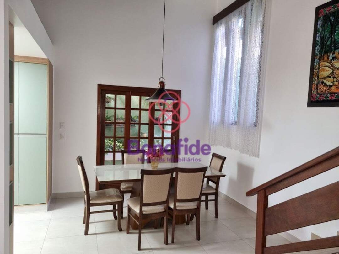 Casa à venda no Jardim do Lago: 