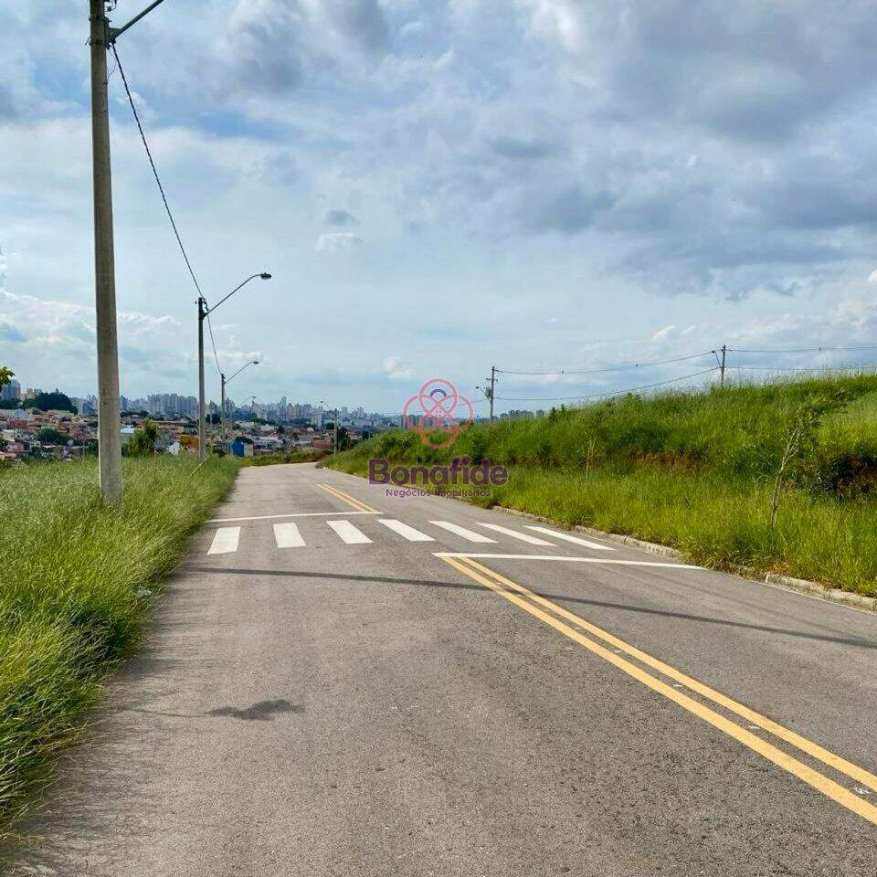 Terreno à venda no Jardim Bertioga: 