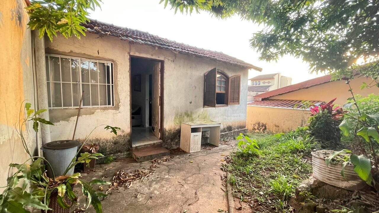 Terreno à venda no Jardim Santa Teresa: 