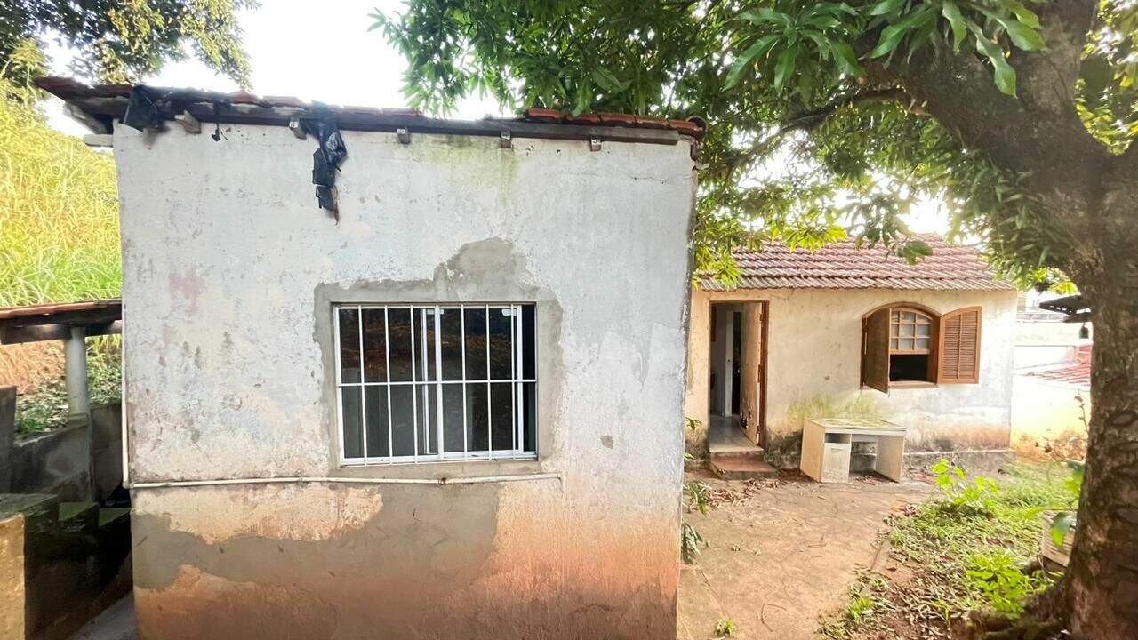 Terreno à venda no Jardim Santa Teresa: 