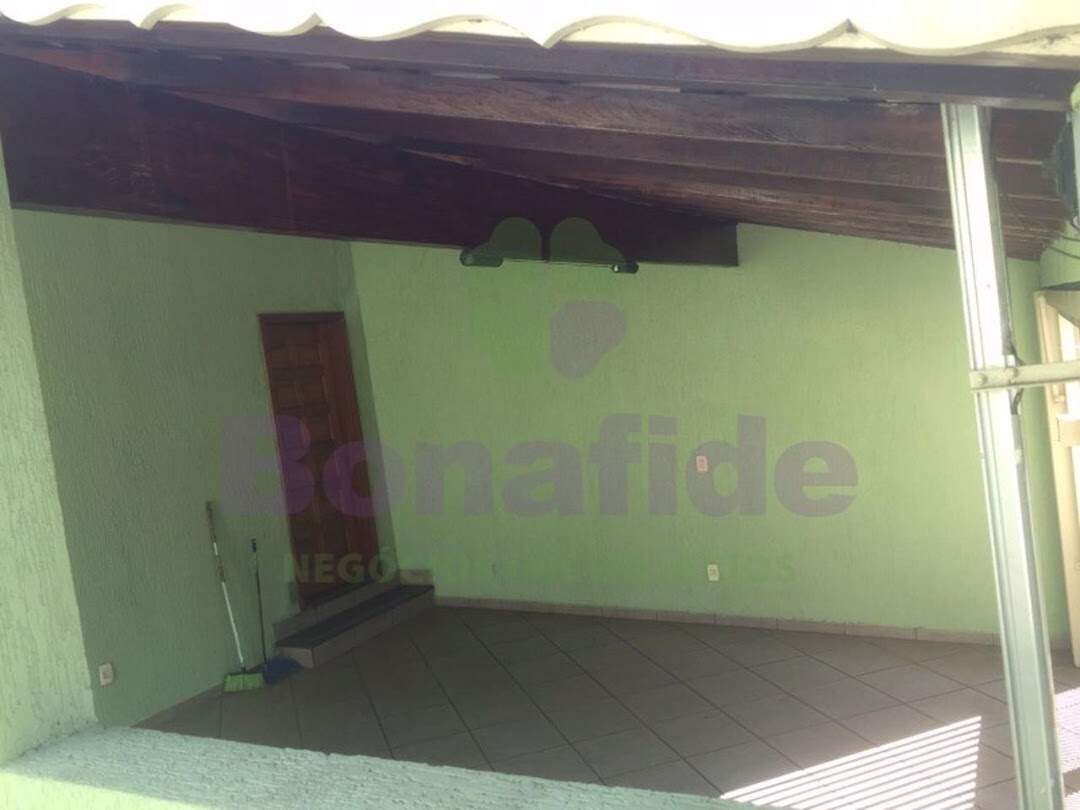 Casa à venda no Anhangabaú: 