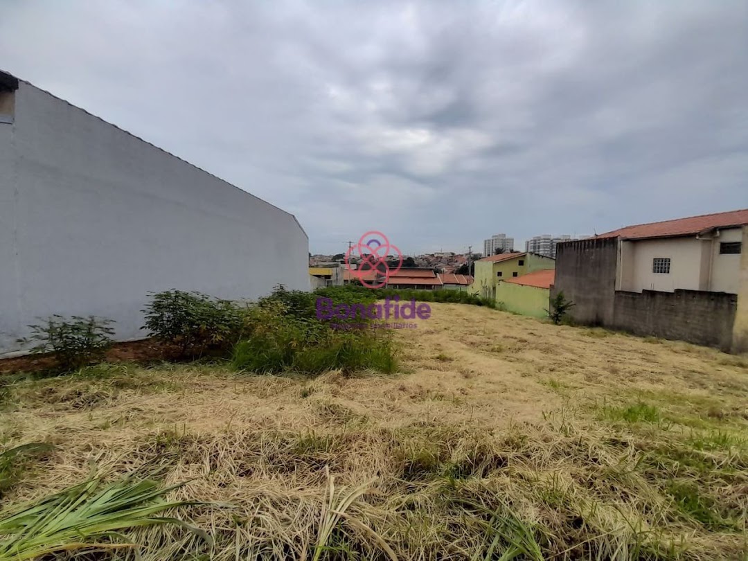 Terreno à venda no Jardim Ana Luiza: 