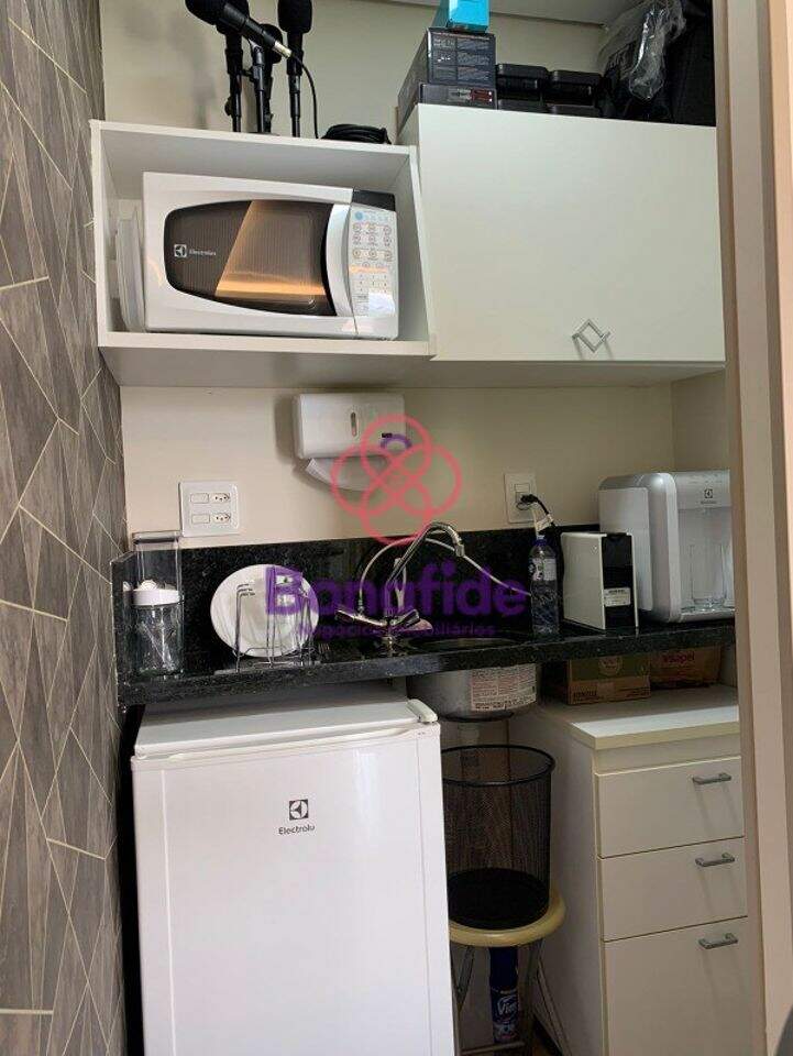 Sala à venda no Centro: 