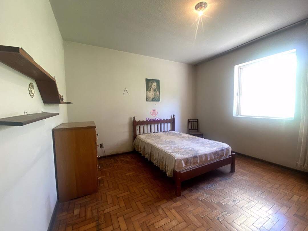 Casa à venda no Anhangabaú: 