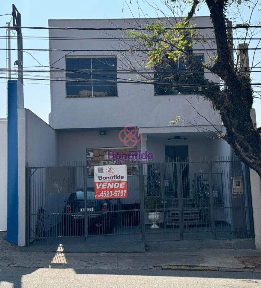 Casa à venda no Centro: 