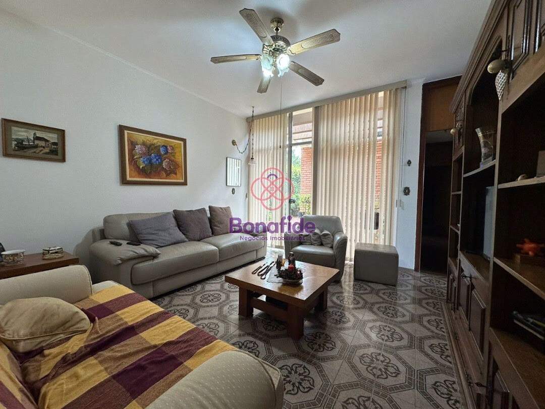 Casa à venda no Jardim Novo Mundo: 