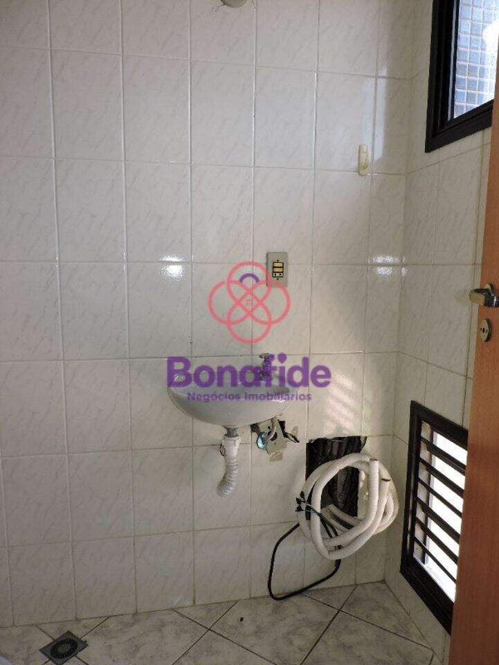 Sala à venda no Centro: 