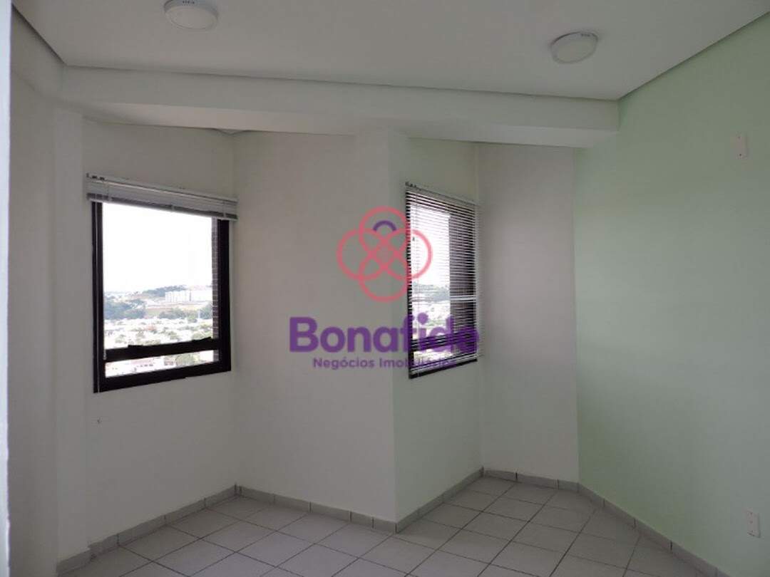 Sala à venda no Centro: 