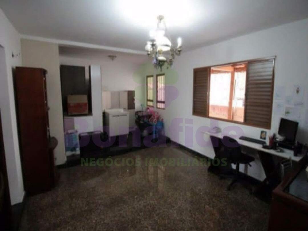 Casa à venda no Jardim Trevo: 
