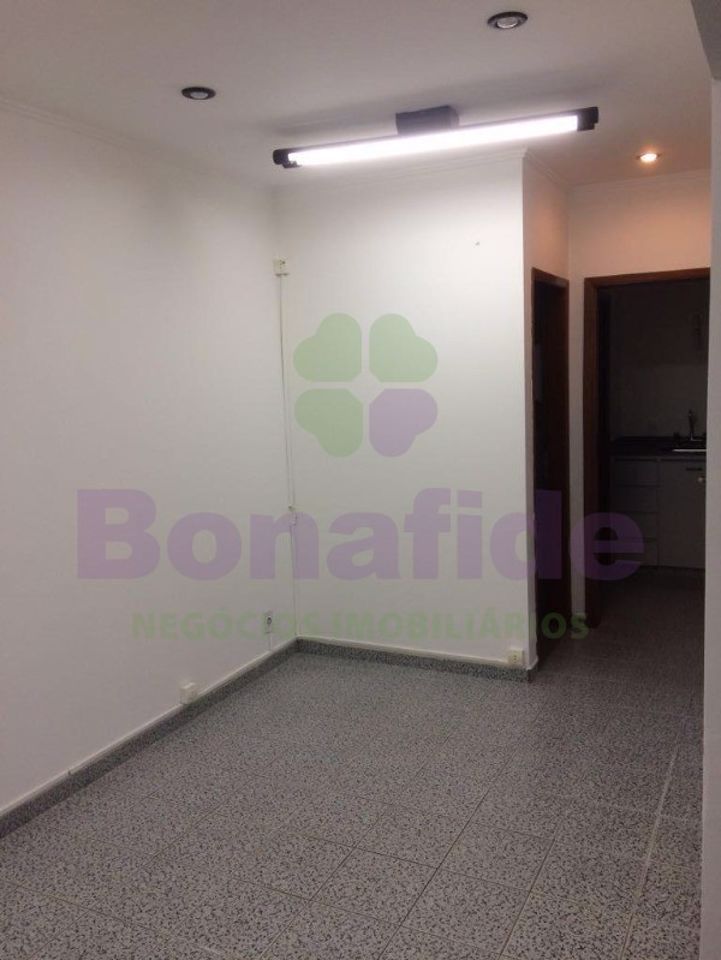 Sala à venda no Vila Boaventura: 