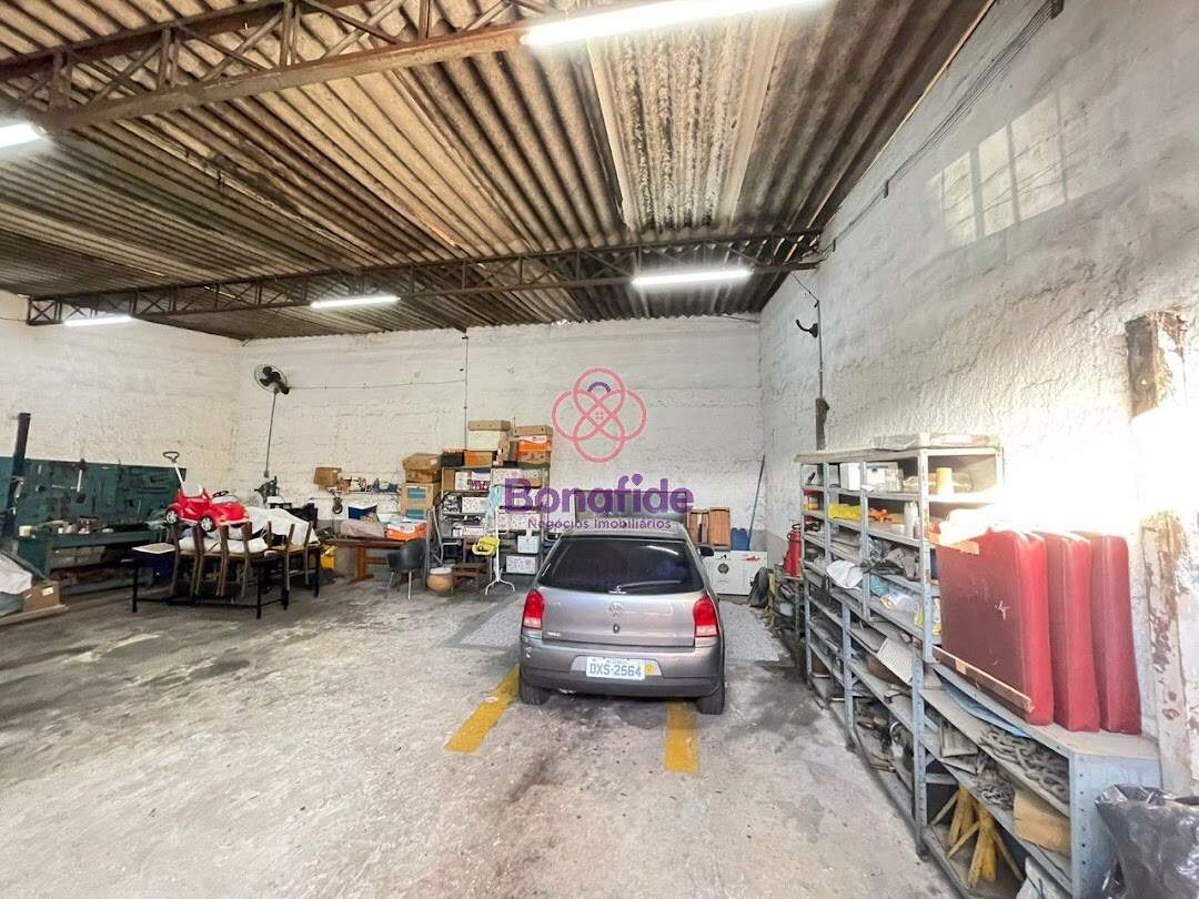 Salão à venda no Jardim do Lago: 